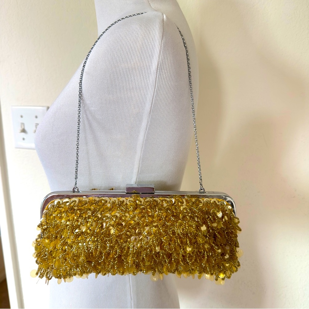BCBG MAXAZRIA GOLD SEQUIN CLUCTCH W SATIN LINING Dazzling Gold Evening Clutch